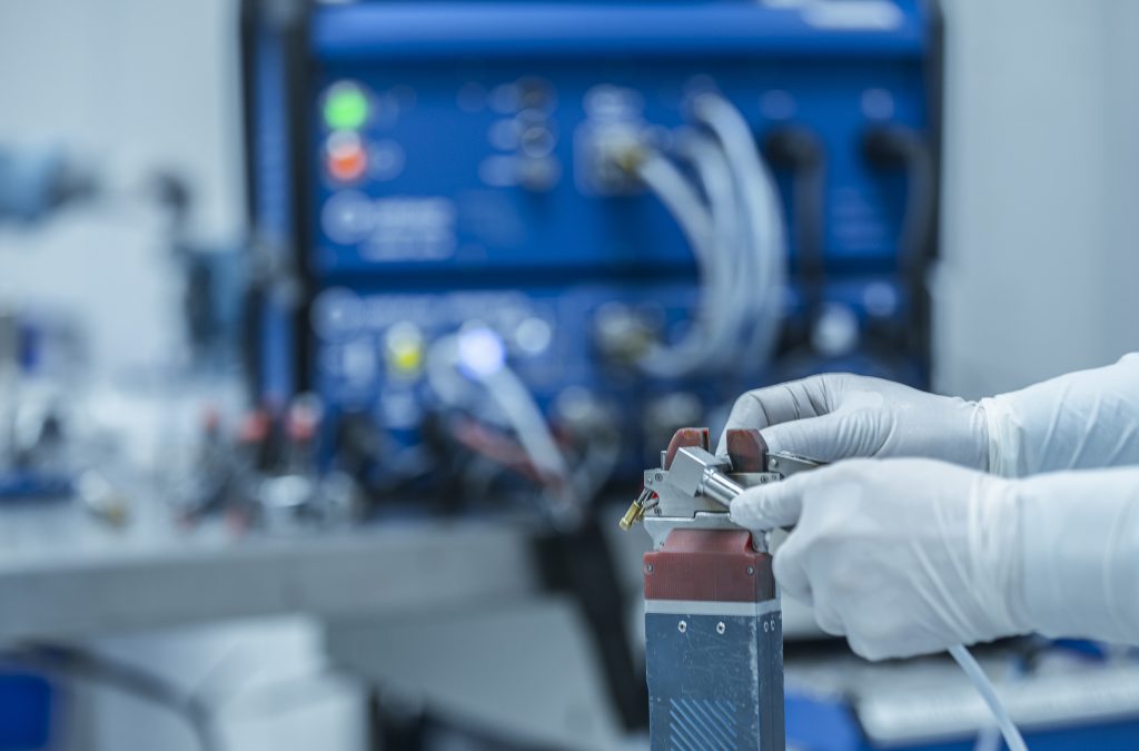 Orbital welding in cleanroom at Smink Group